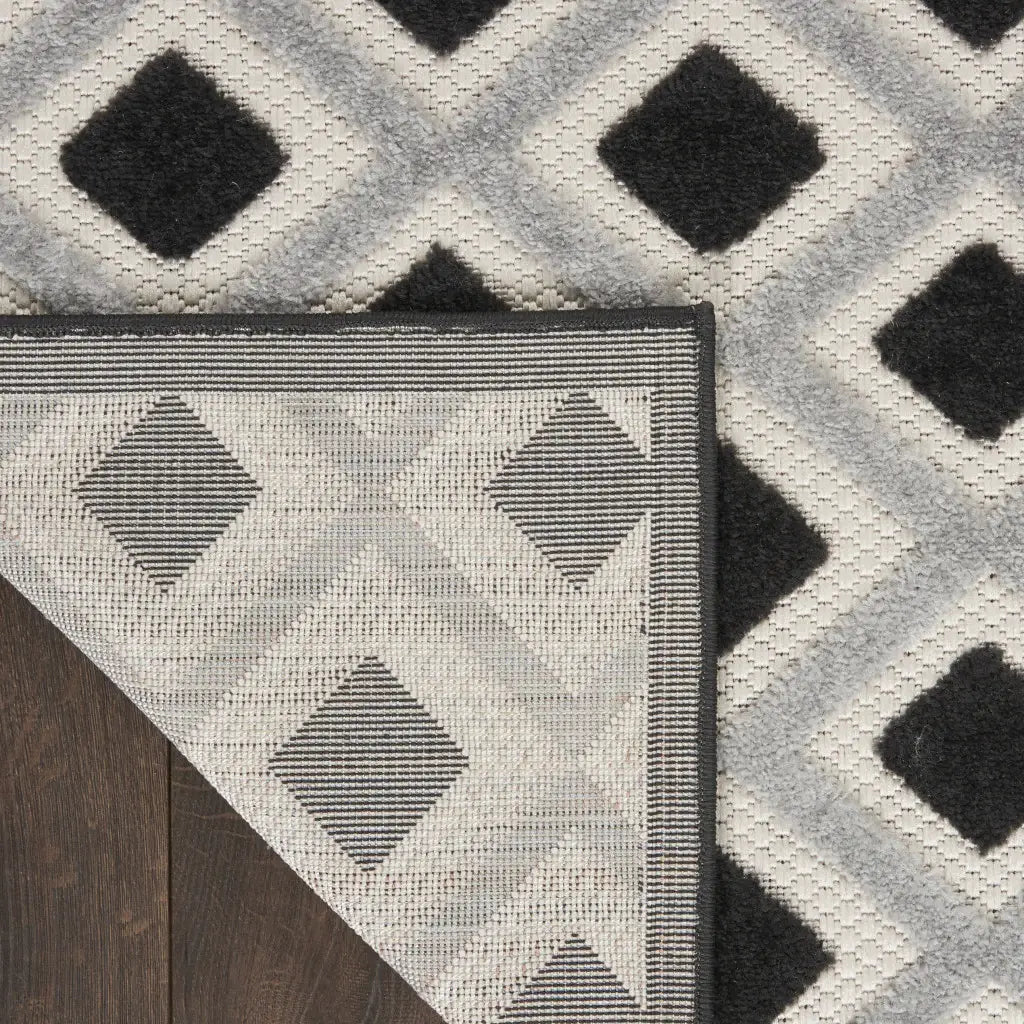 3' X 4' Black And White Gingham Non Skid Indoor Outdoor Area Rug - Homeroots - Flyclothing LLC