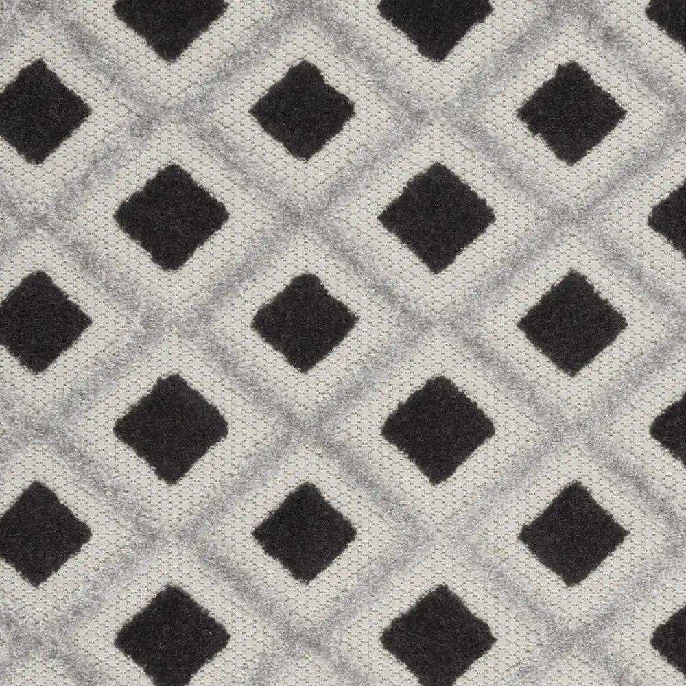 3' X 4' Black And White Gingham Non Skid Indoor Outdoor Area Rug - Homeroots - Flyclothing LLC