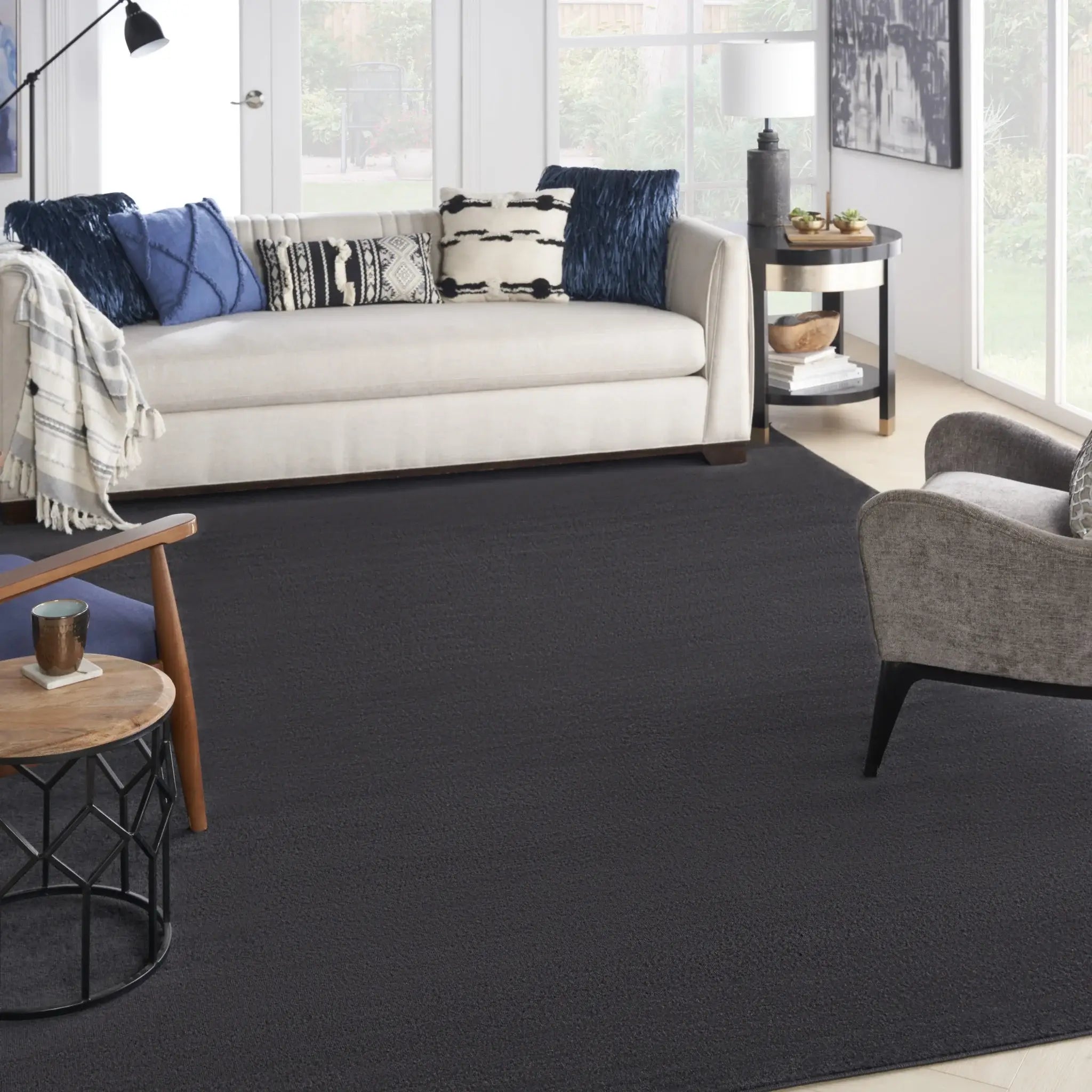 10' X 14' Black Stain Resistant Indoor Outdoor Area Rug - Homeroots - Flyclothing LLC
