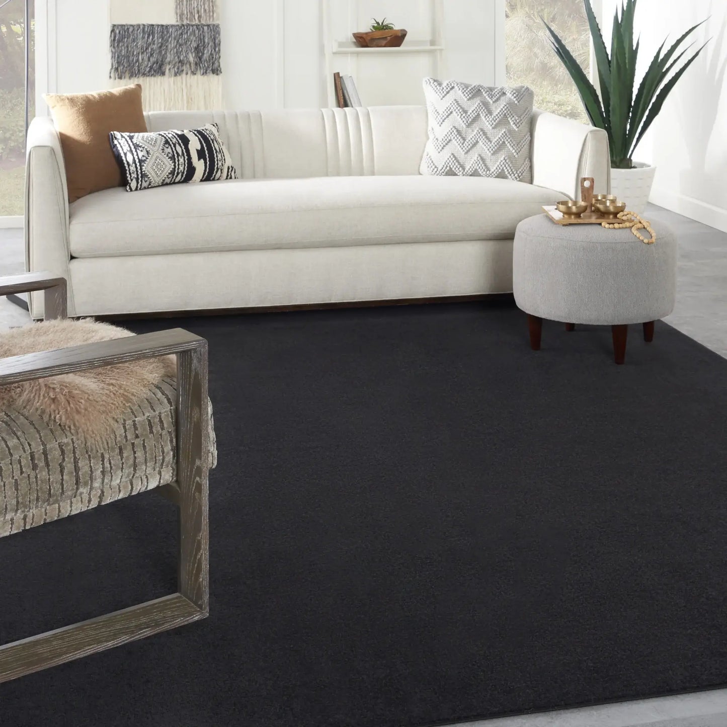 8' X 10' Black Stain Resistant Indoor Outdoor Area Rug - Homeroots - Flyclothing LLC