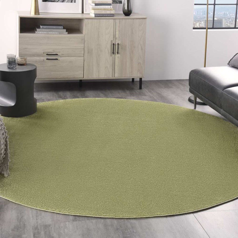 8' X 8' Green Round Non Skid Indoor Outdoor Area Rug - Homeroots - Flyclothing LLC