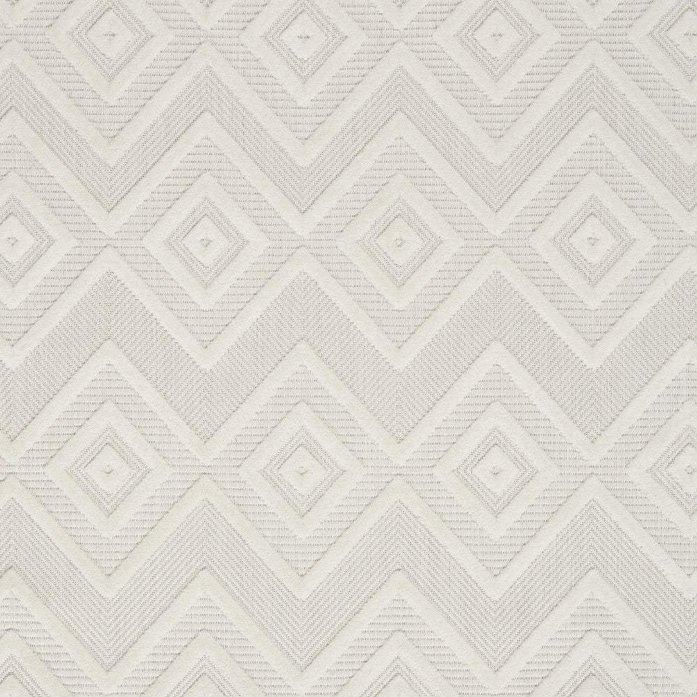 5' X 7' Ivory And White Argyle Indoor Outdoor Area Rug - Homeroots - Flyclothing LLC
