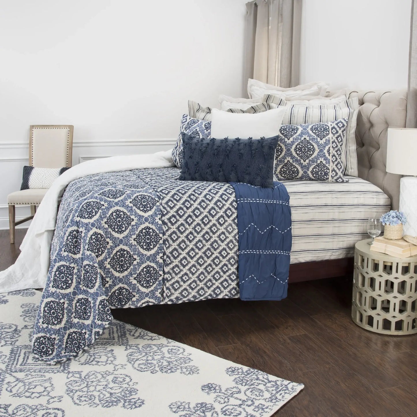 Indigo Queen 100% Cotton 300 Thread Count Machine Washable Down Alternative Comforter - Homeroots - Flyclothing LLC