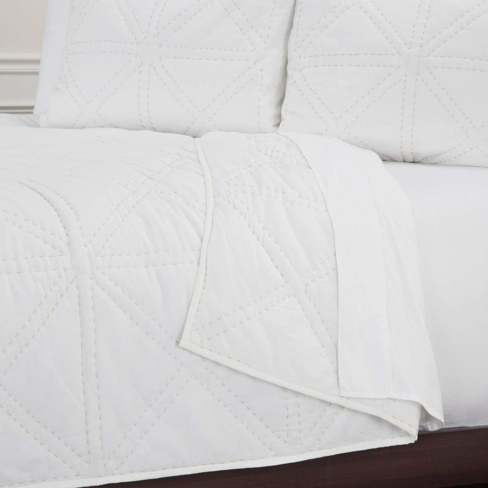 White King 100% Cotton 300 Thread Count Machine Washable Down Alternative Comforter - Homeroots - Flyclothing LLC
