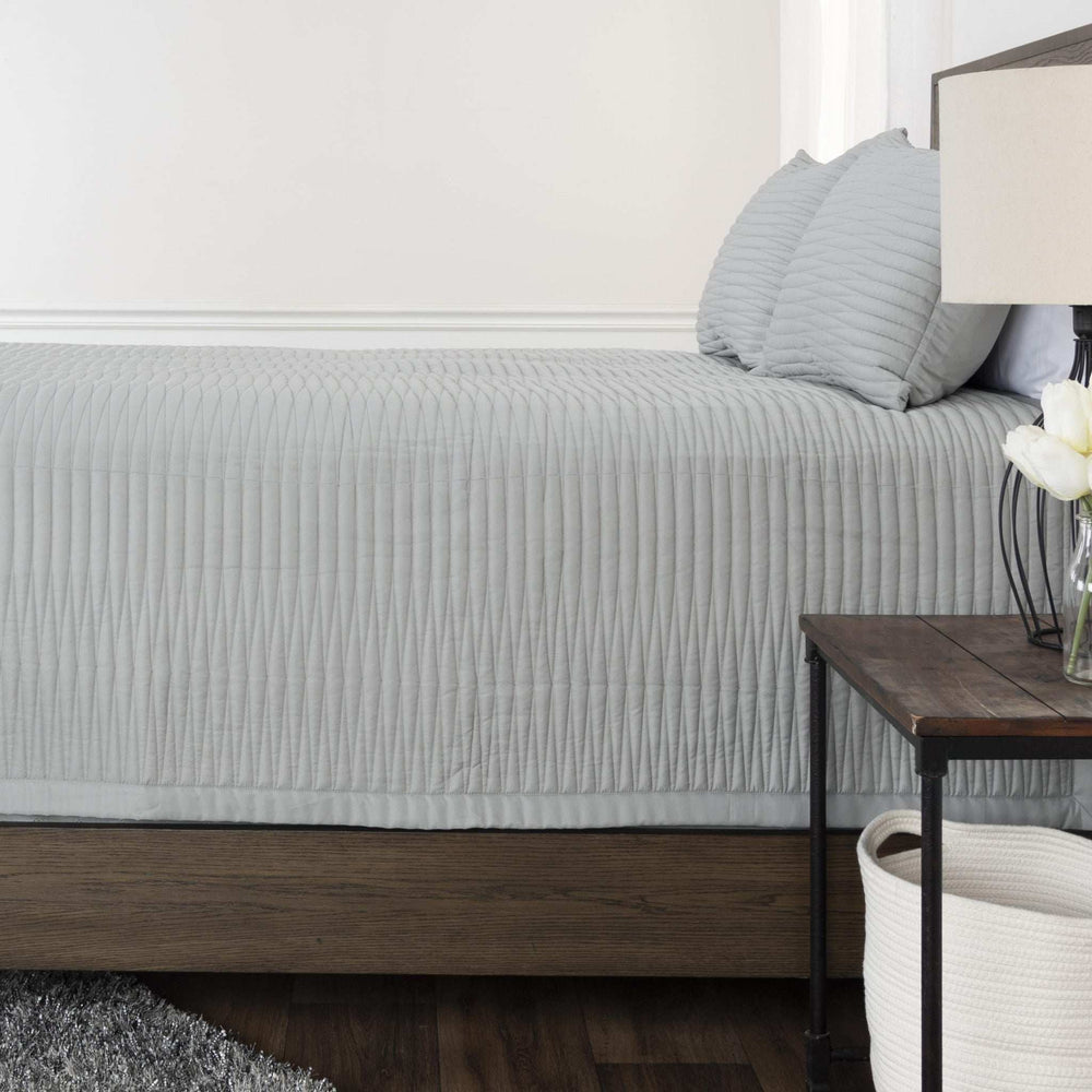 Grey King Microfiber 300 Thread Count Machine Washable Down Alternative Comforter - Homeroots - Flyclothing LLC