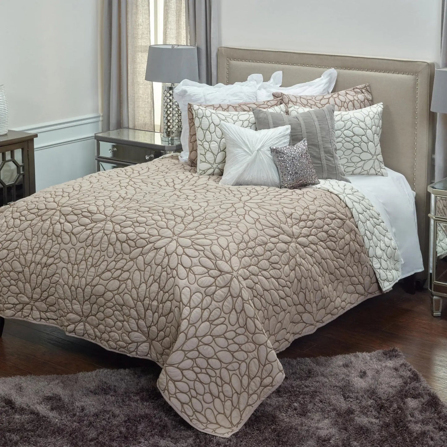 Dark Blush Queen 100% Cotton 300 Thread Count Machine Washable Down Alternative Comforter - Homeroots - Flyclothing LLC