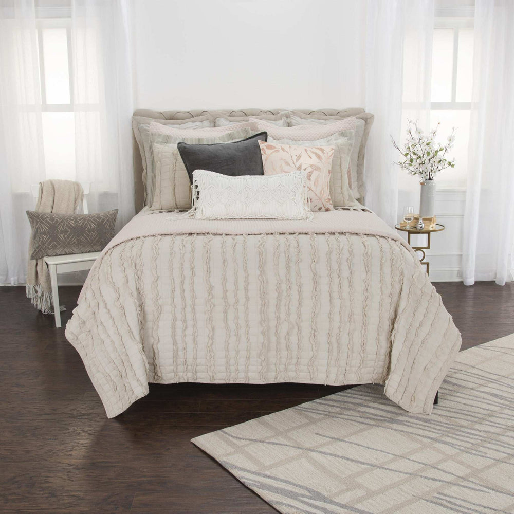 Light Blush King 100% Cotton 300 Thread Count Machine Washable Down Alternative Comforter - Homeroots - Flyclothing LLC