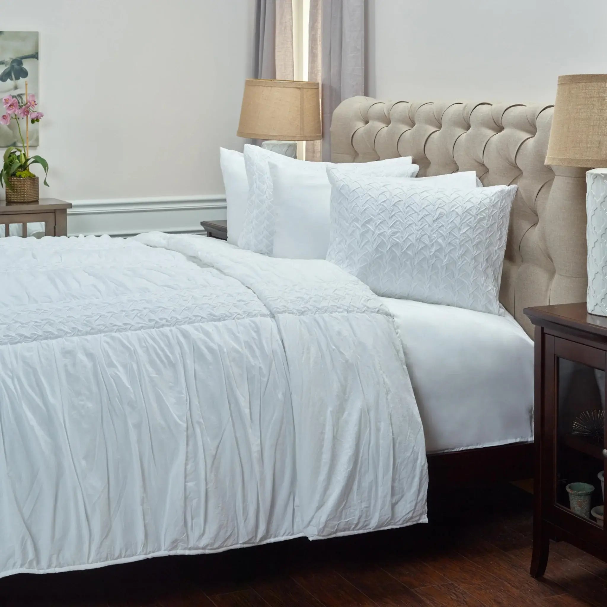 White Queen 100% Cotton 300 Thread Count Machine Washable Down Alternative Comforter - Homeroots - Flyclothing LLC
