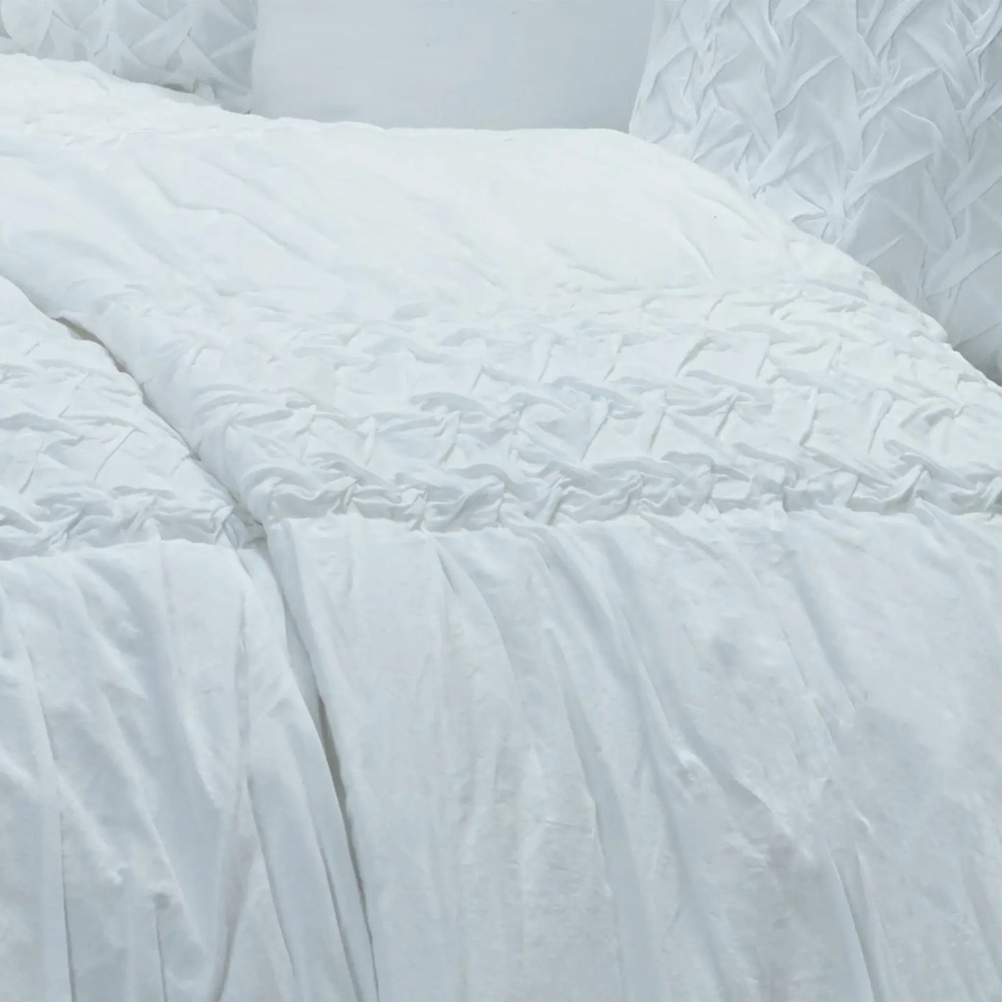 White Twin 100% Cotton 300 Thread Count Machine Washable Down Alternative Comforter - Homeroots - Flyclothing LLC