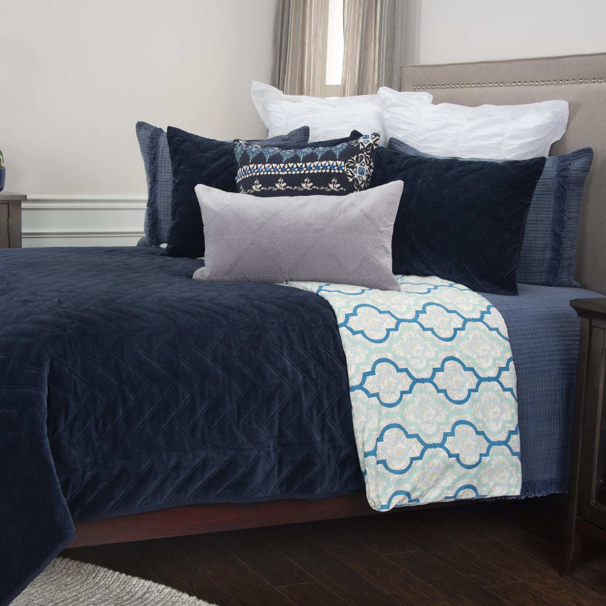 Indigo Queen 100% Cotton 300 Thread Count Dry Clean Only Down Alternative Comforter - Homeroots - Flyclothing LLC
