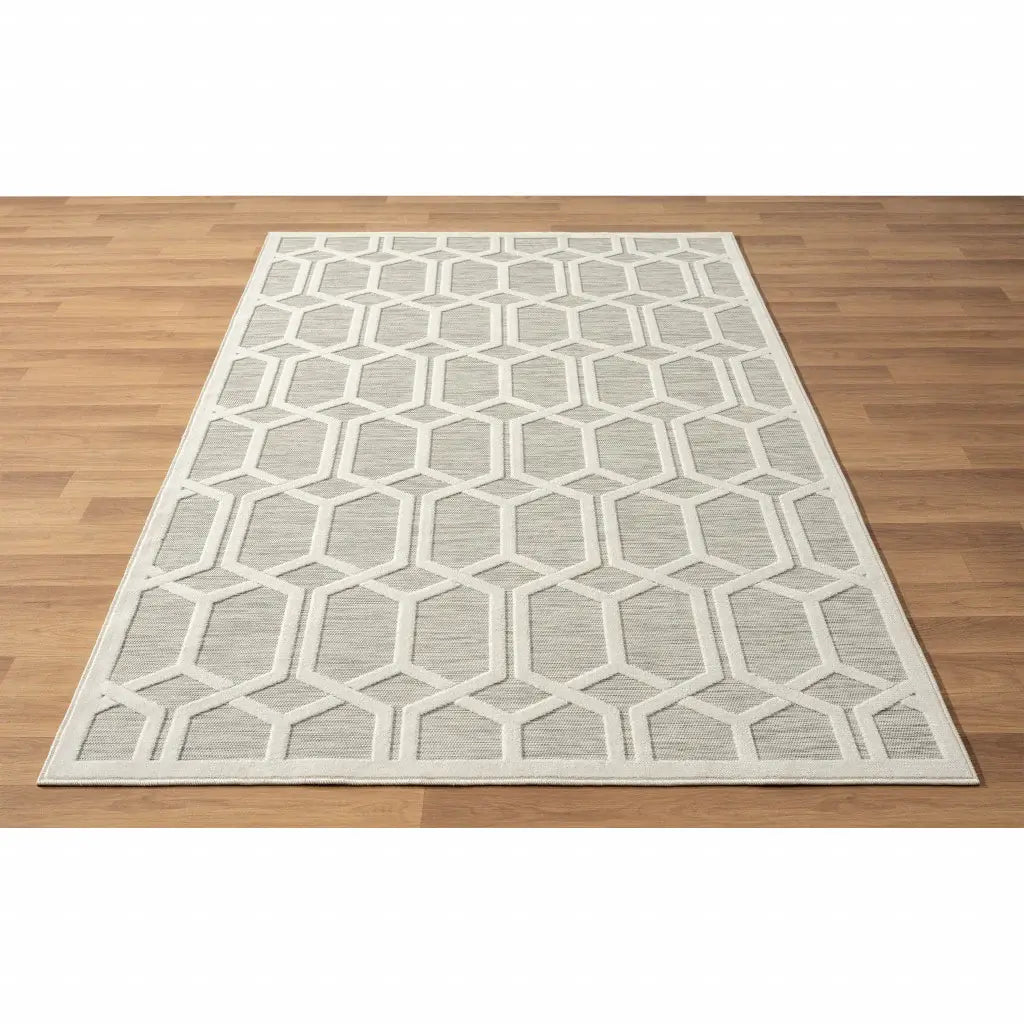5' X 7' Gray And Ivory Geometric Stain Resistant Indoor Outdoor Area Rug - Homeroots - Flyclothing LLC