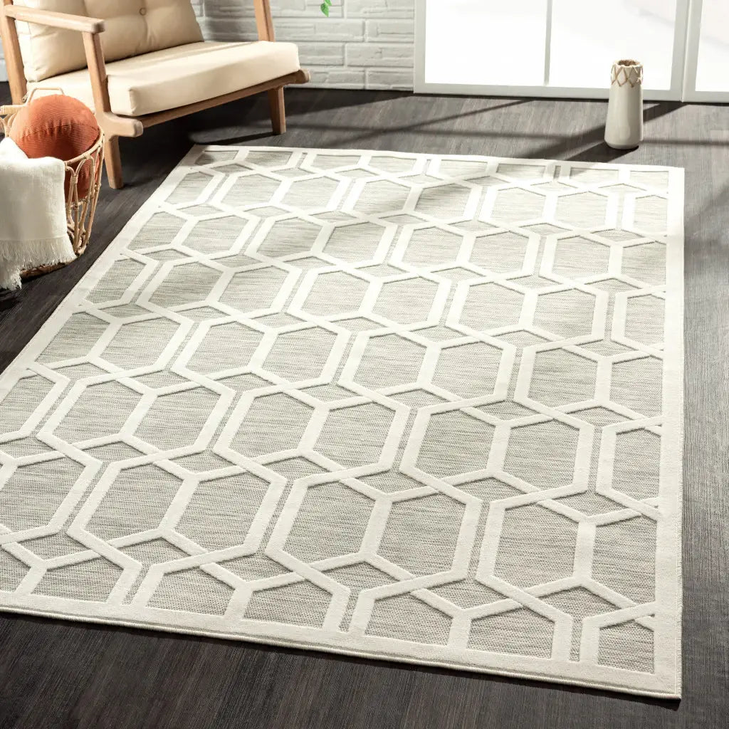 8' X 10' Gray And Ivory Geometric Stain Resistant Indoor Outdoor Area Rug - Homeroots - Flyclothing LLC