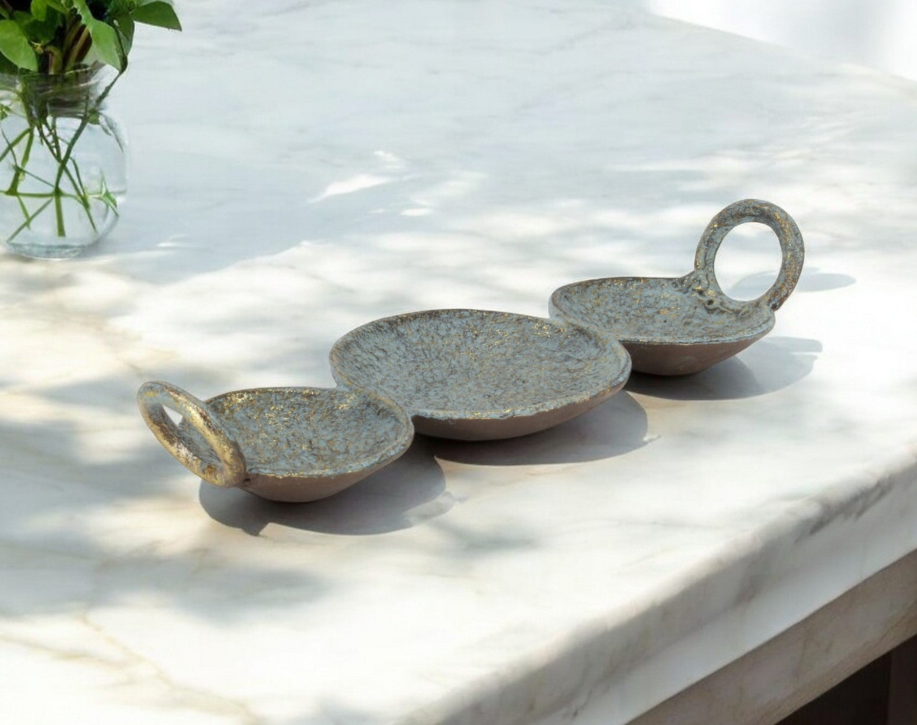 14" Blue and Gold Round Distressed Cast Iron Tri Circle Vanity Tray With Handles - Homeroots - Flyclothing LLC
