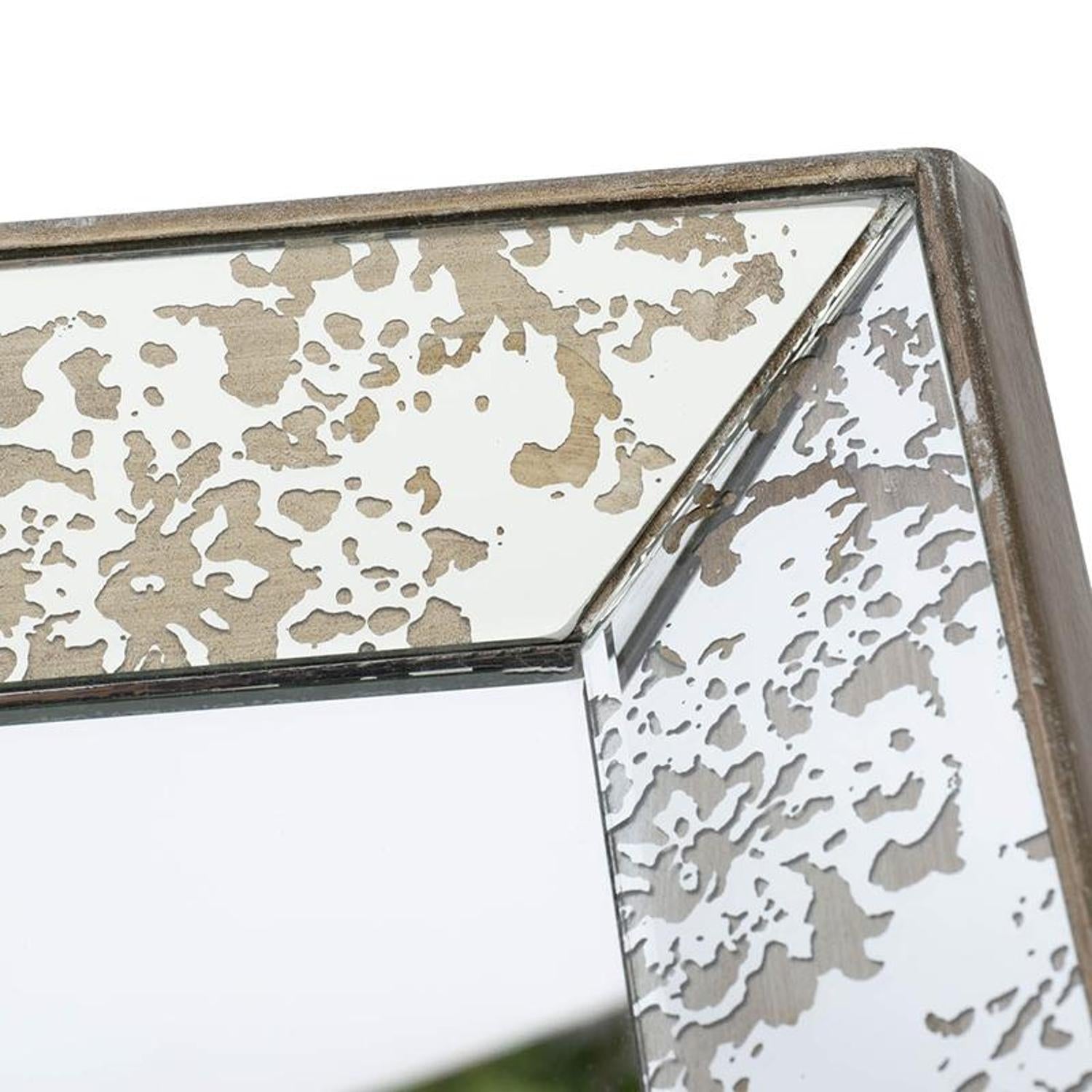 15" Square Vintage Style Wall Mounted Accent Mirror - Homeroots - Flyclothing LLC