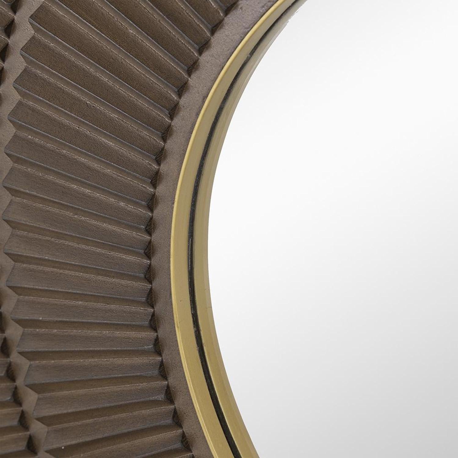 32" Brown and Gold Round Manufactured Wood and Metal Framed Accent Mirror - Homeroots - Flyclothing LLC