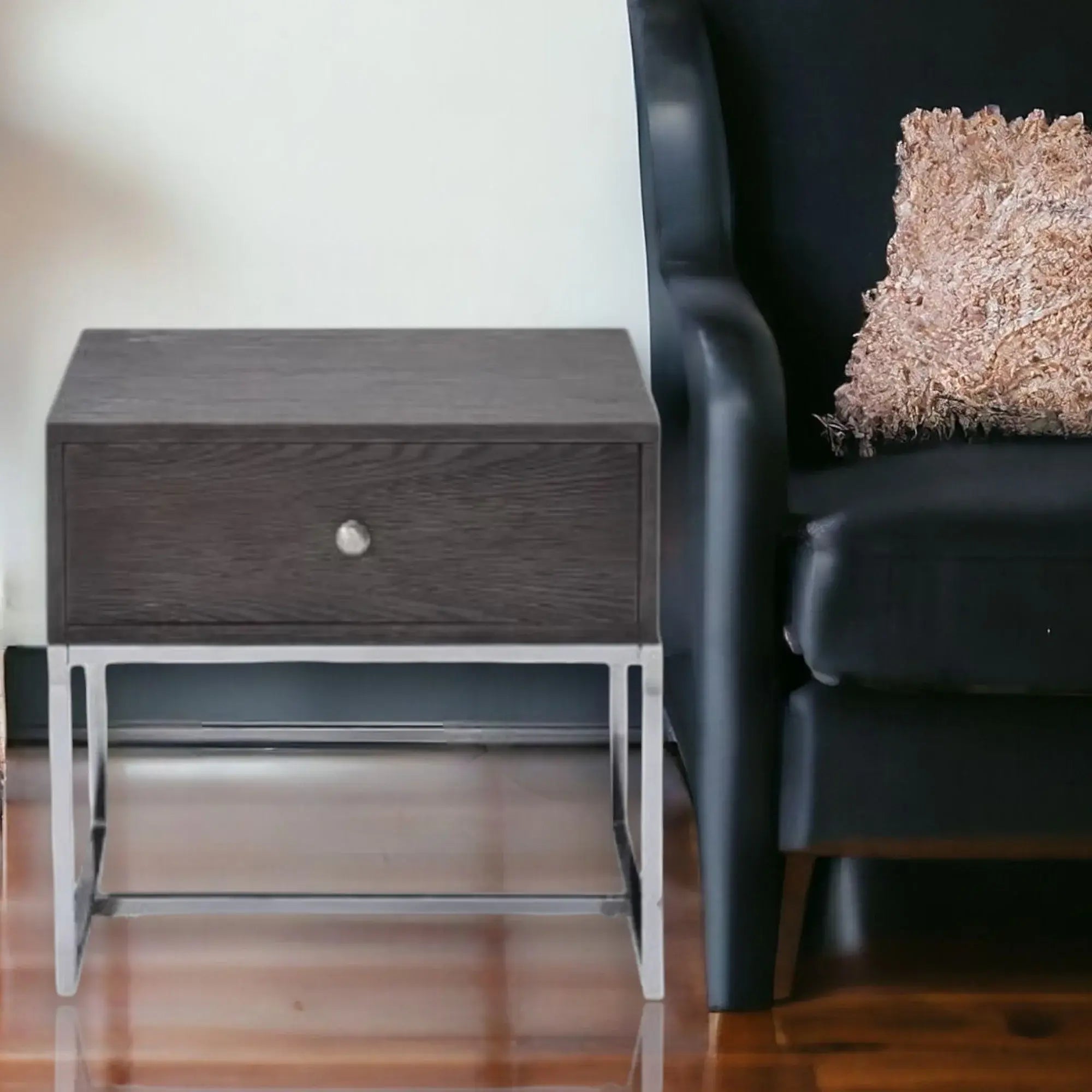 22" Chrome And Gray Oak Manufactured Wood Rectangular End Table With Drawer - Homeroots - Flyclothing LLC