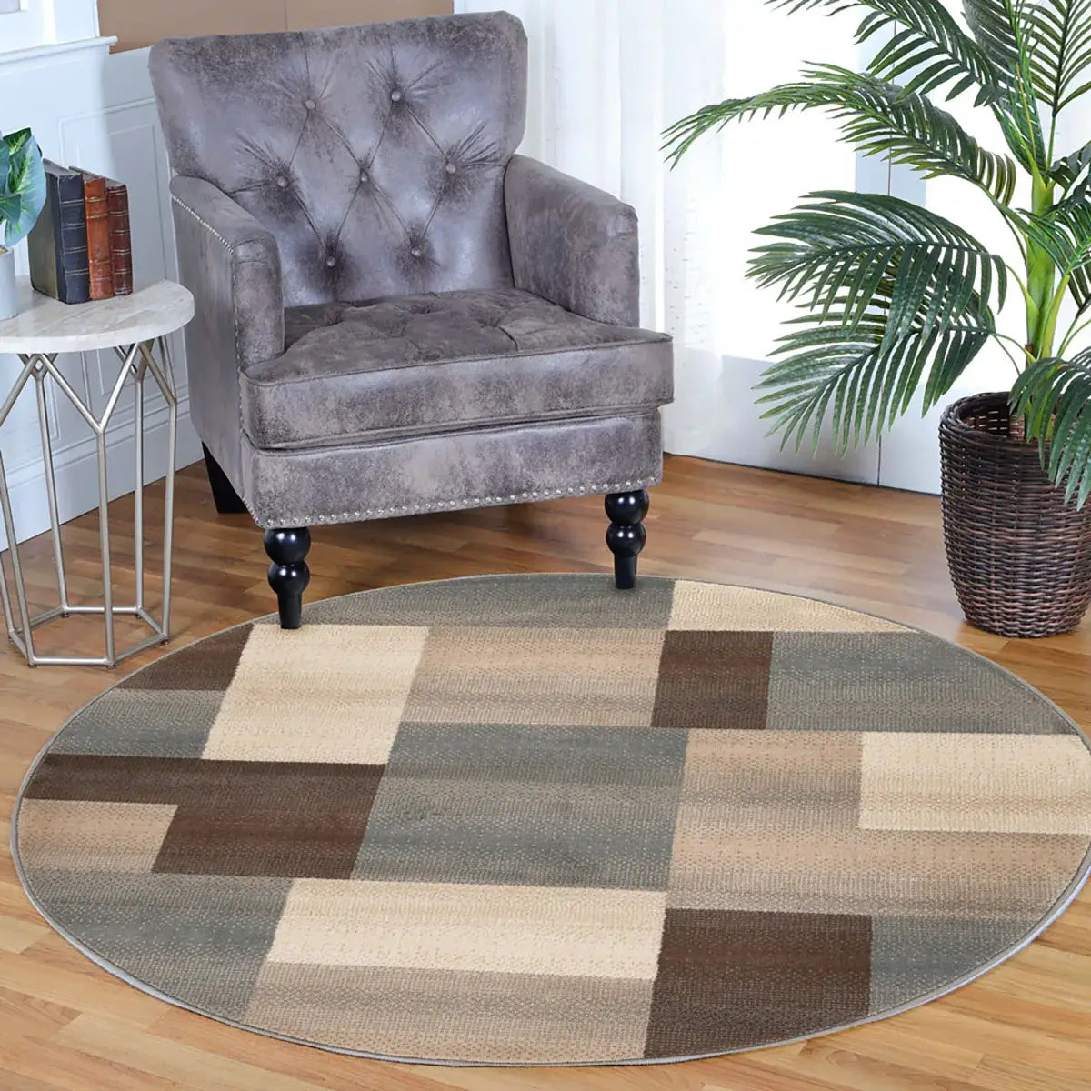 5' Round Grey Round Patchwork Power Loom Stain Resistant Area Rug - Homeroots - Flyclothing LLC