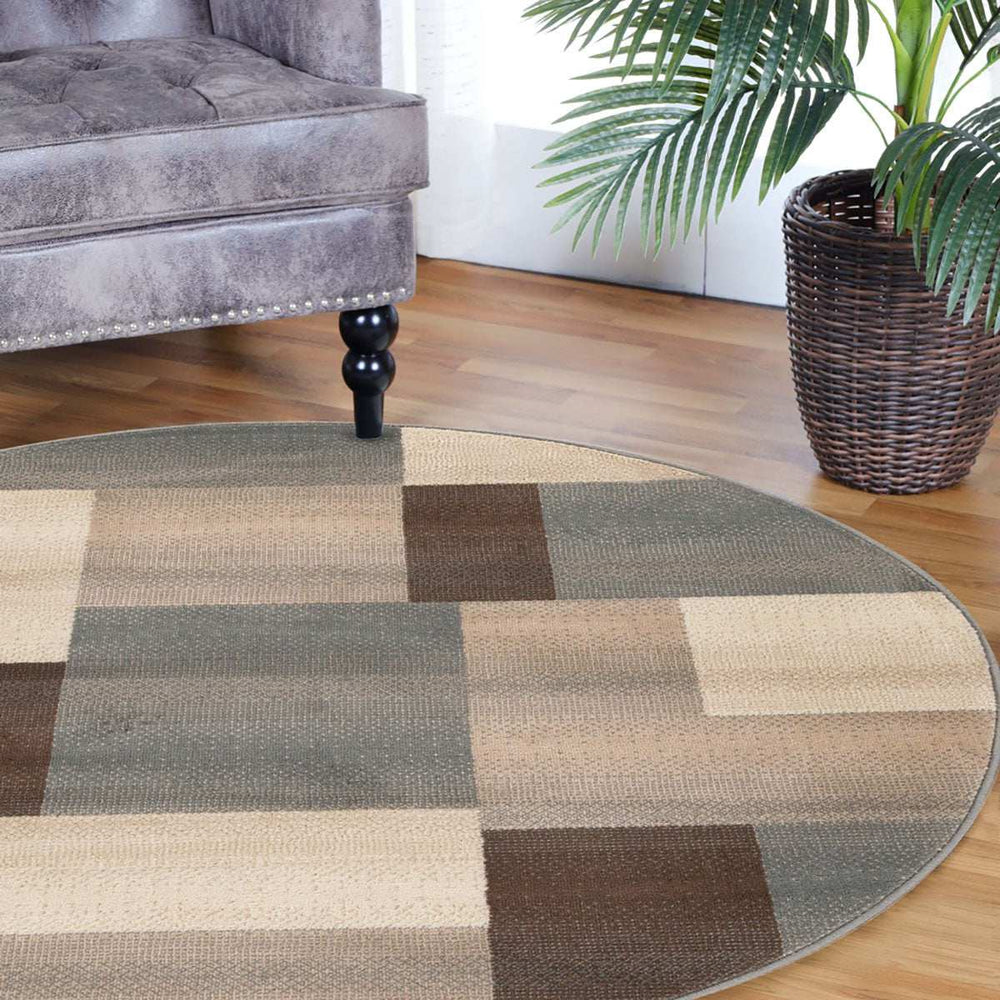 5' Round Grey Round Patchwork Power Loom Stain Resistant Area Rug - Homeroots - Flyclothing LLC