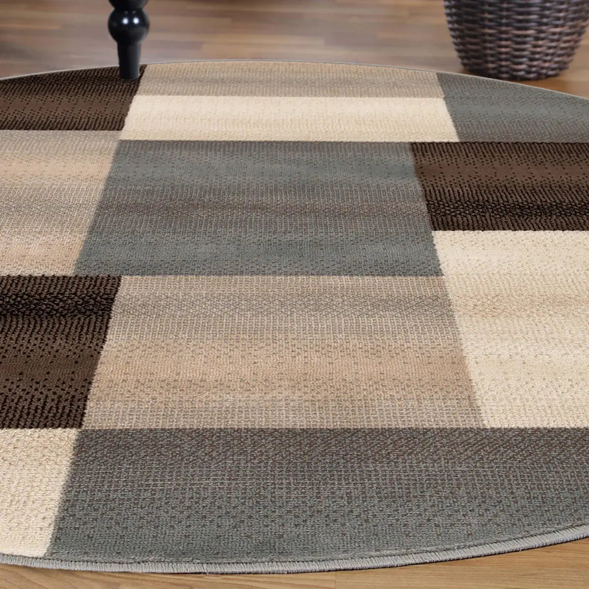 5' Round Grey-Brown Round Patchwork Power Loom Stain Resistant Area Rug - Homeroots - Flyclothing LLC