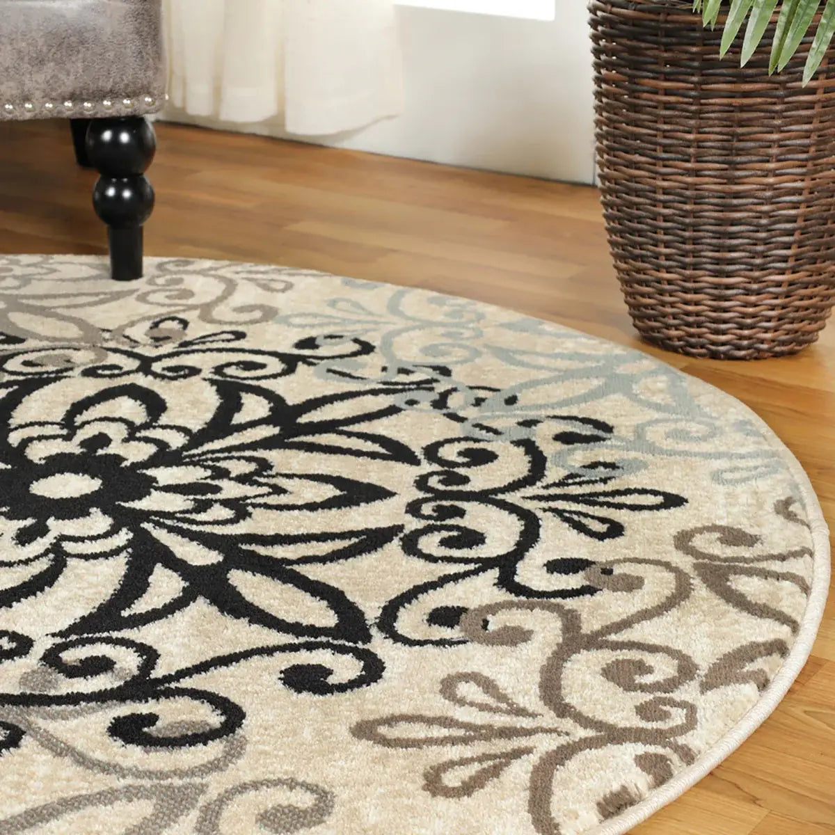 8' Round Tan Gray And Black Round Floral Medallion Stain Resistant Area Rug - Homeroots - Flyclothing LLC