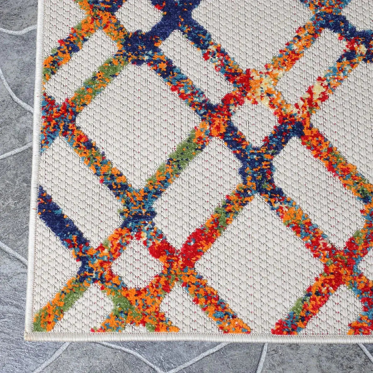 7' X 9' Cream Geometric Stain Resistant Non Skid Indoor Outdoor Area Rug - Homeroots - Flyclothing LLC