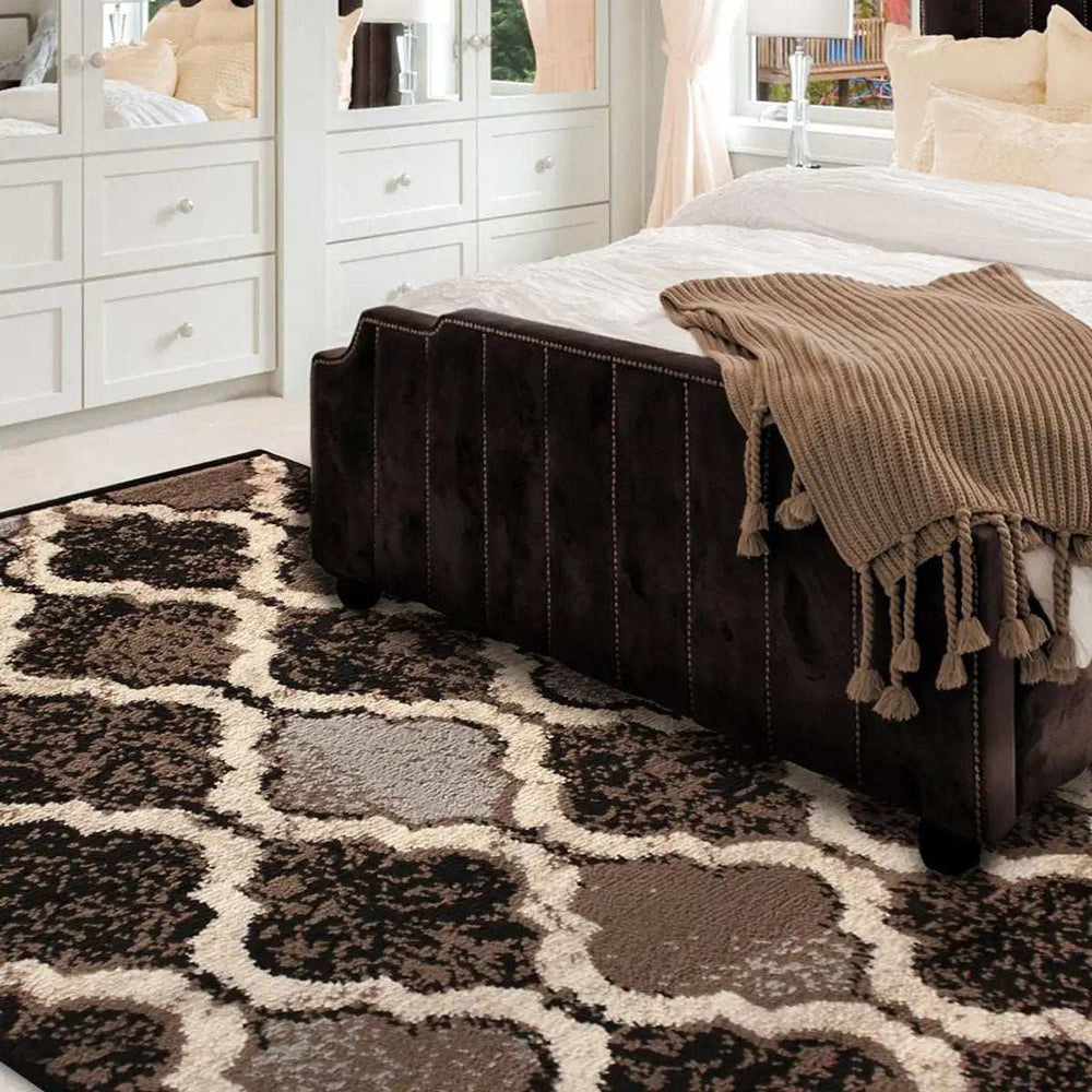 3' X 5' Chocolate Quatrefoil Power Loom Distressed Stain Resistant Area Rug - Homeroots - Flyclothing LLC
