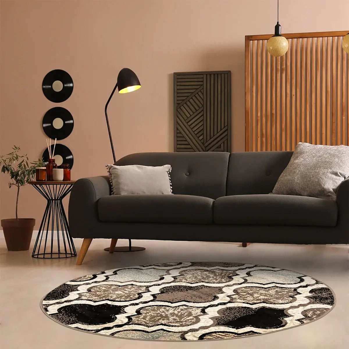 5' Round Ivory Round Quatrefoil Power Loom Distressed Stain Resistant Area Rug - Homeroots - Flyclothing LLC