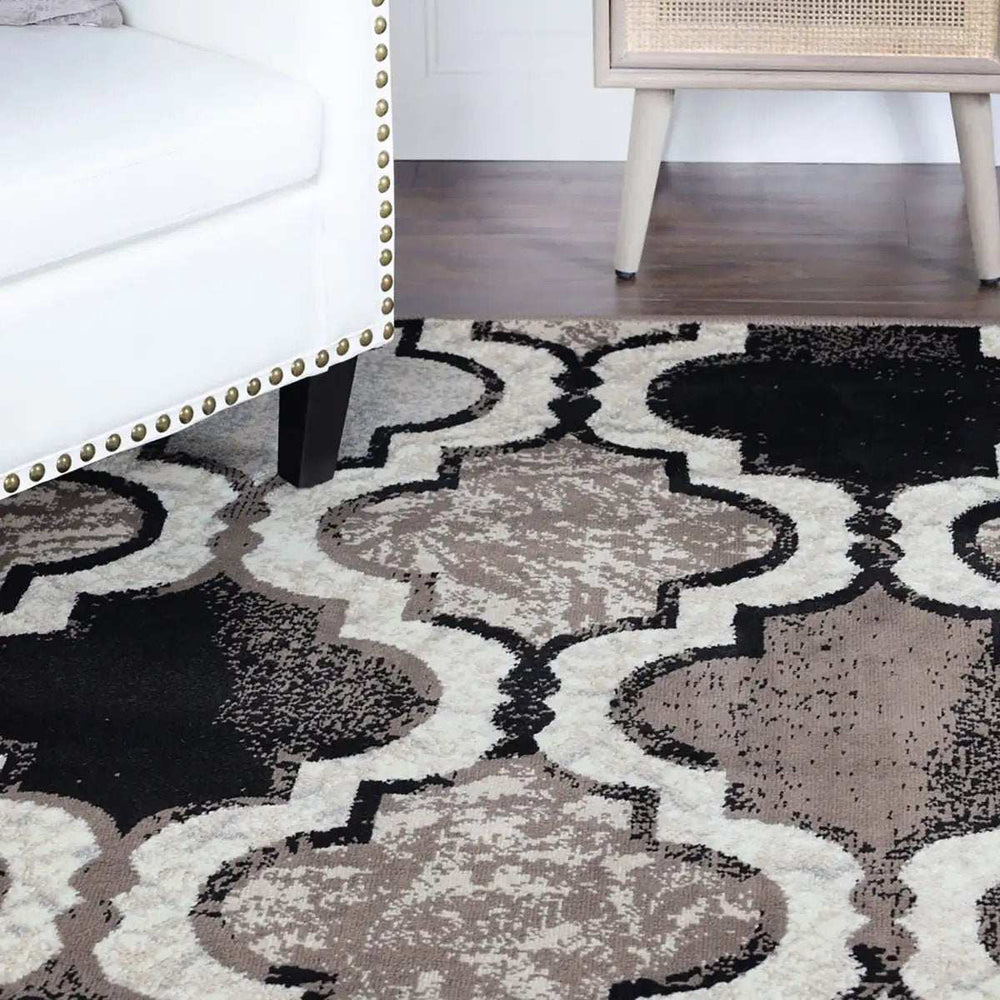 8' Square Ivory Square Quatrefoil Power Loom Distressed Stain Resistant Area Rug - Homeroots - Flyclothing LLC