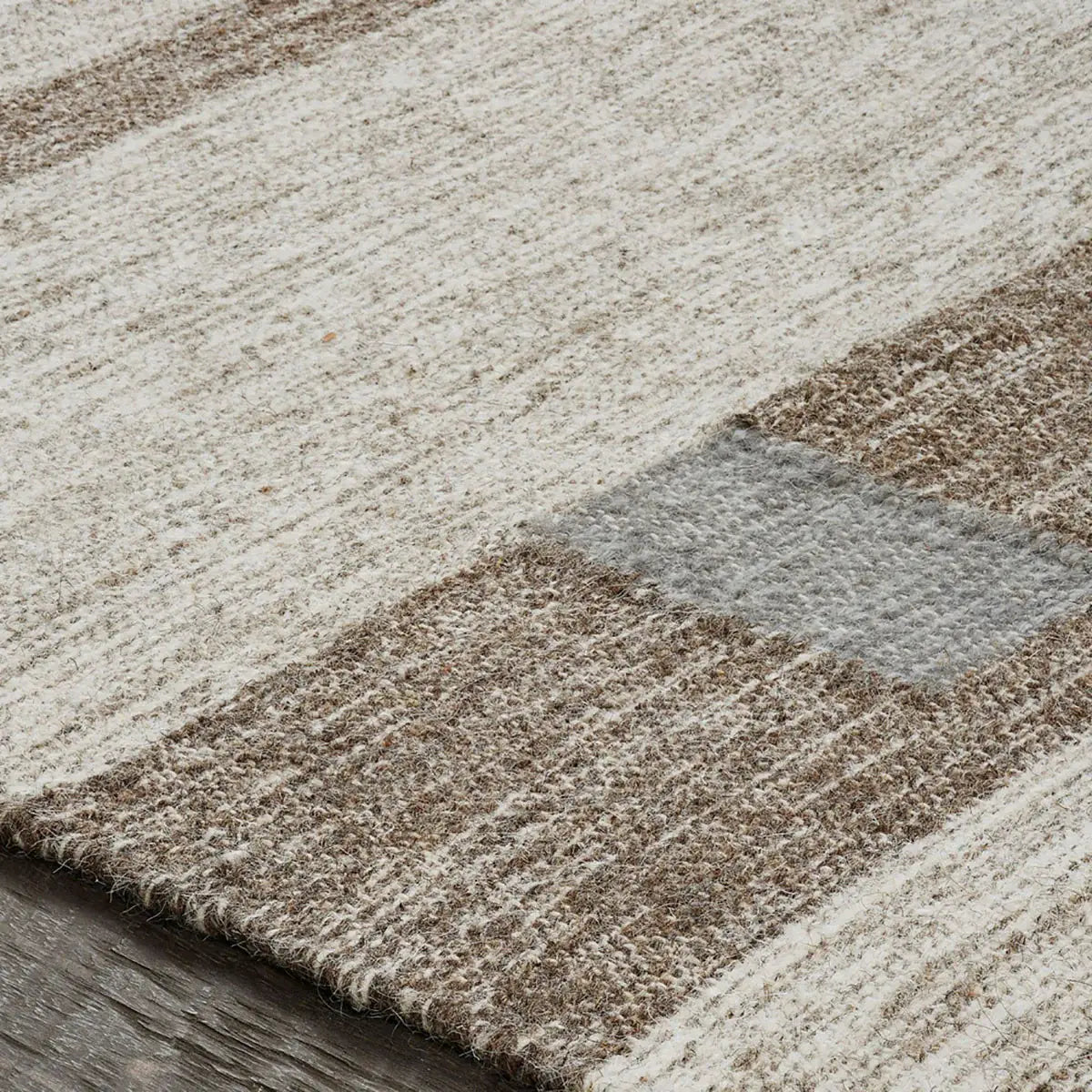 5' X 8' Grey Geometric Flatweave Handmade Stain Resistant Area Rug With Fringe - Homeroots - Flyclothing LLC
