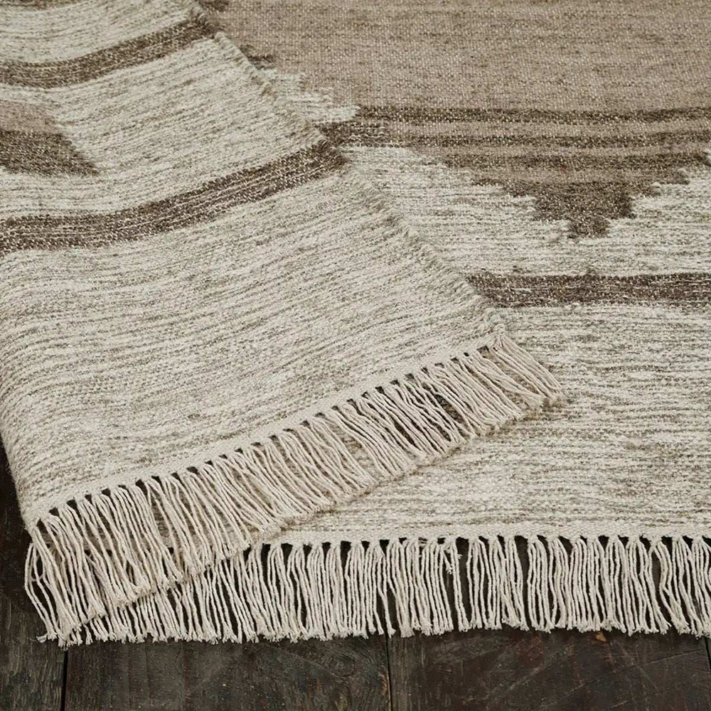 5' X 8' Grey Geometric Flatweave Handmade Stain Resistant Area Rug With Fringe - Homeroots - Flyclothing LLC