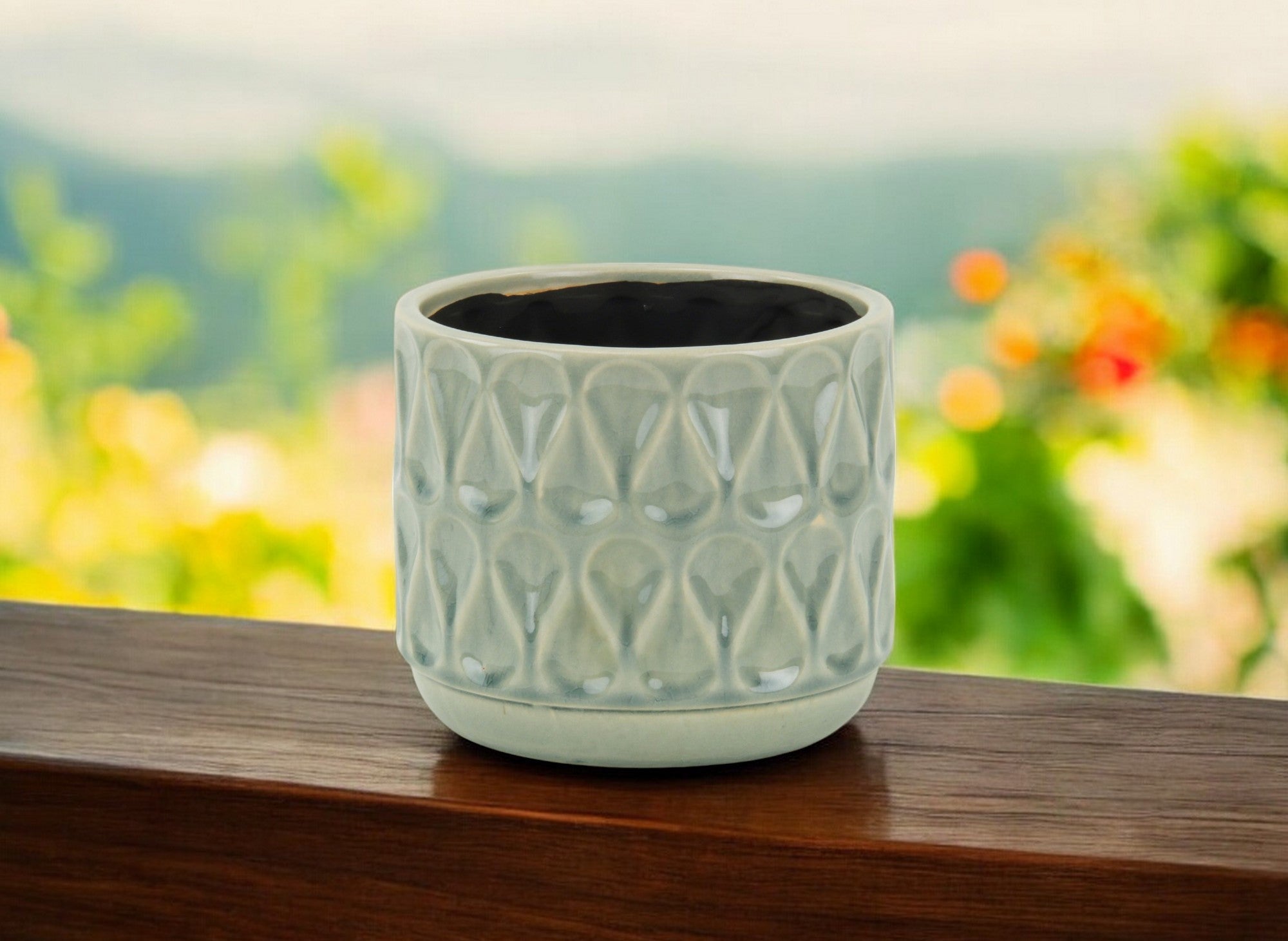 7" Green Geometric Imprint Ceramic Indoor Outdoor Round Pot Planter - Homeroots - Flyclothing LLC