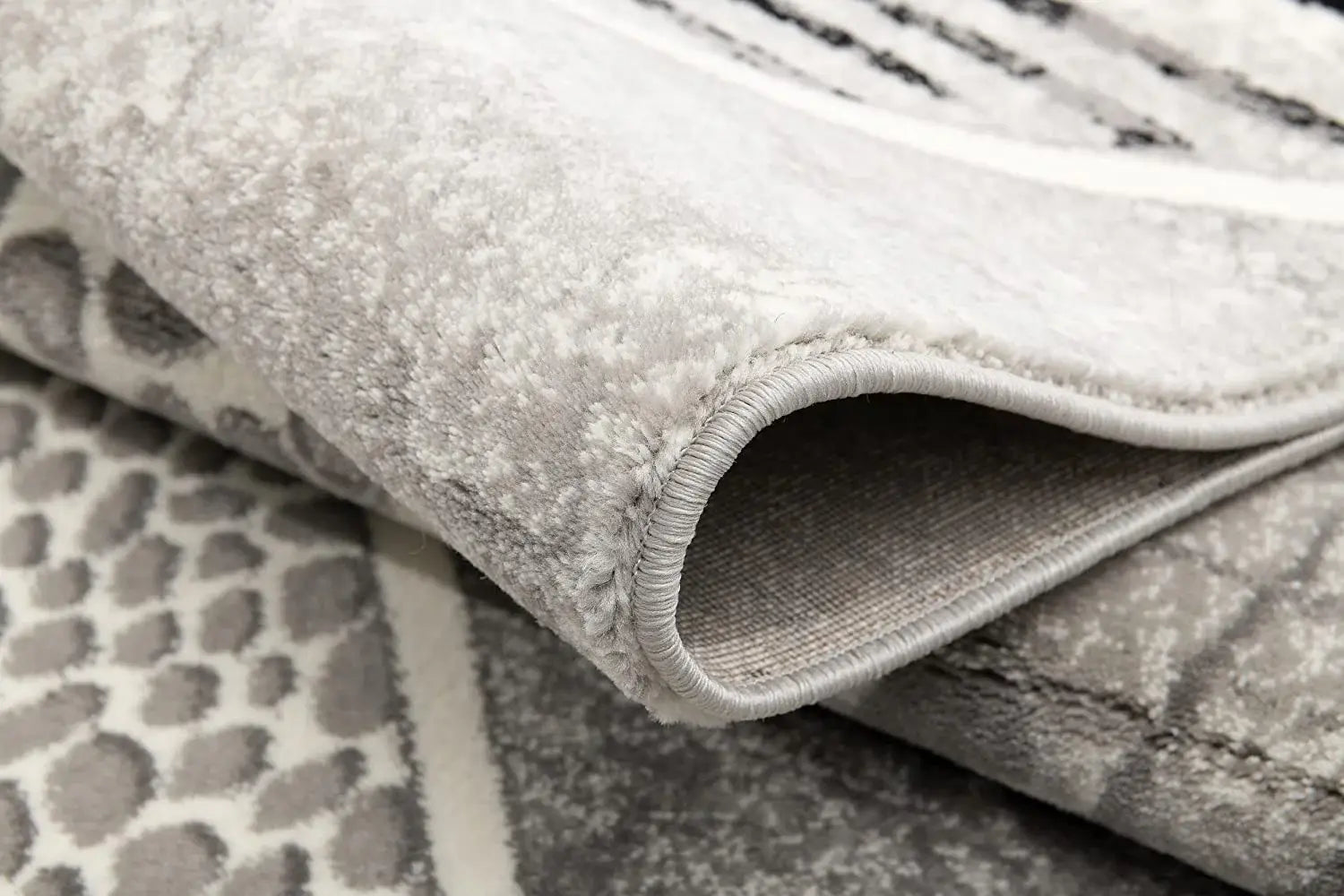 7' X 9' Grey Geometric Power Loom Stain Resistant Area Rug - Homeroots - Flyclothing LLC