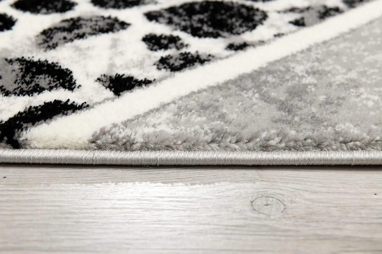 7' X 9' Grey Geometric Power Loom Stain Resistant Area Rug - Homeroots - Flyclothing LLC