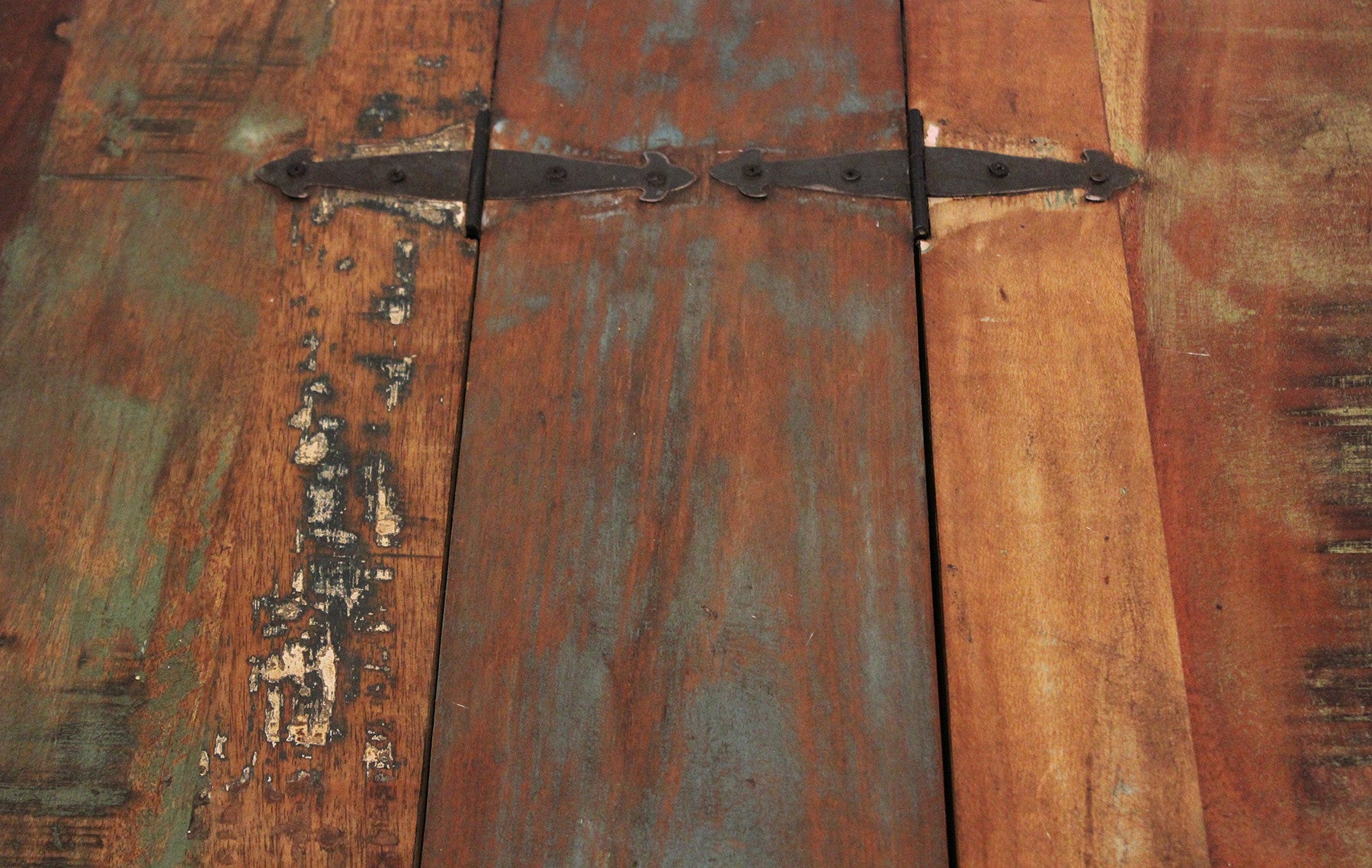 40" Rustic Brown Reclaimed Wood Square Lift Top Coffee Table - Homeroots - Flyclothing LLC