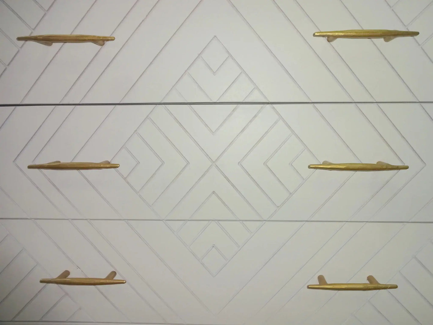 38" Ivory Solid Wood Three Drawer Dresser - Homeroots - Flyclothing LLC