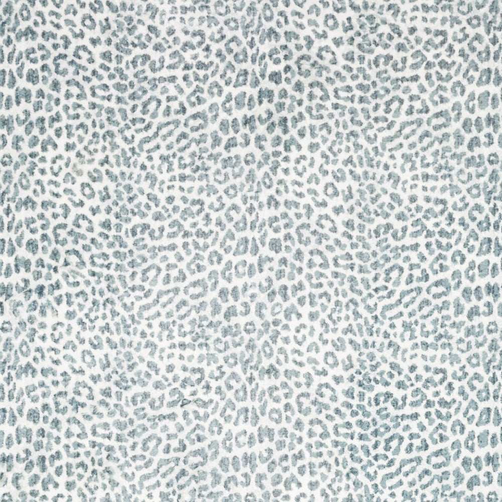 5' X 8' Grey Leopard Print Shag Handmade Non Skid Area Rug - Homeroots - Flyclothing LLC