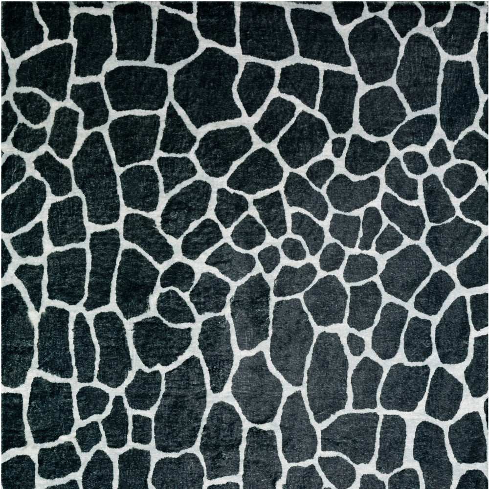 8' X 8' Black and White Croc Round Shag Handmade Non Skid Area Rug - Homeroots - Flyclothing LLC