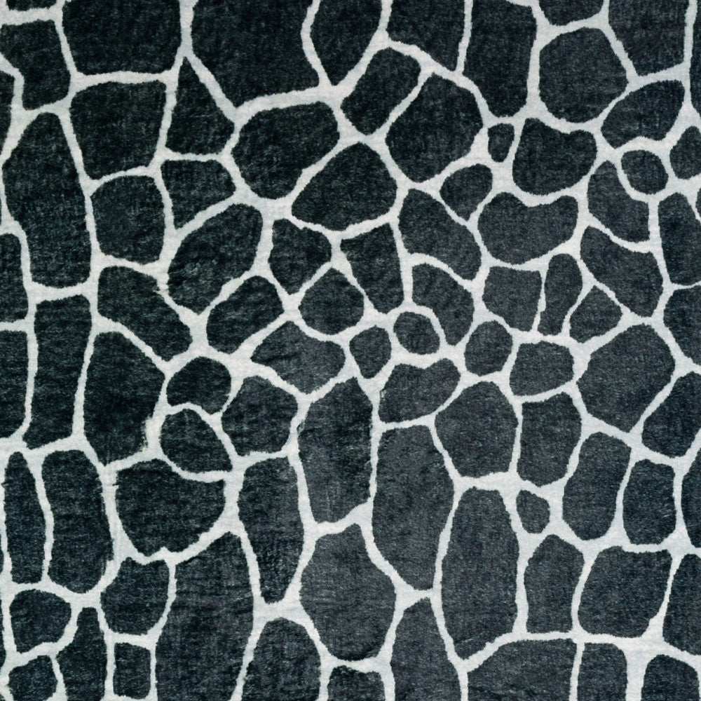 8' X 8' Black and White Croc Round Shag Handmade Non Skid Area Rug - Homeroots - Flyclothing LLC