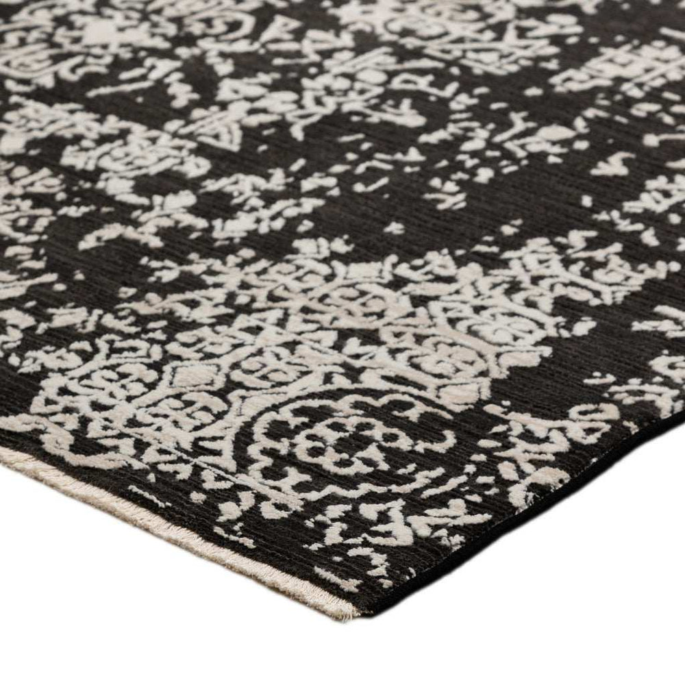3' X 5' Black Oriental Area Rug With Fringe - Homeroots - Flyclothing LLC