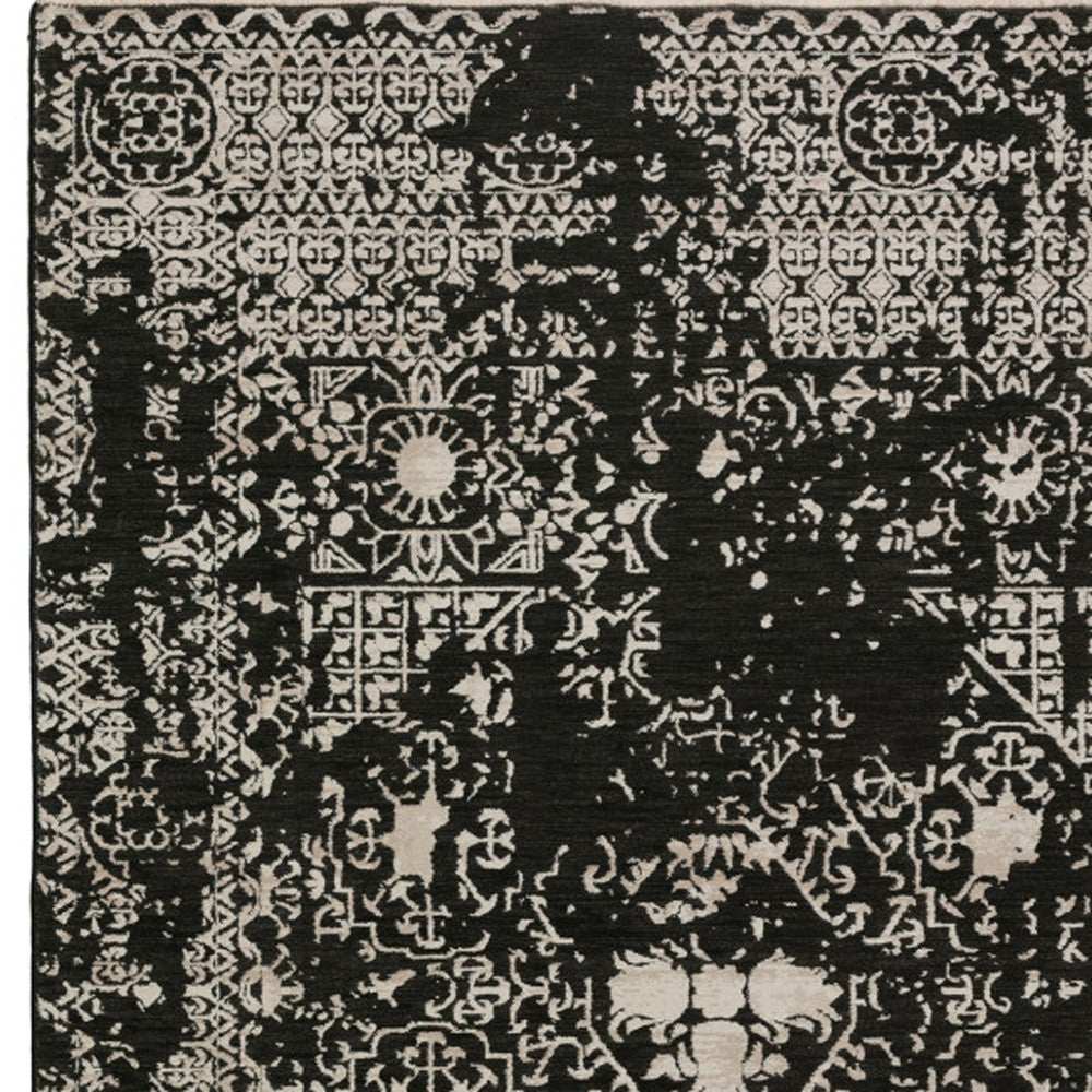 5' X 8' Black Oriental Area Rug With Fringe - Homeroots - Flyclothing LLC