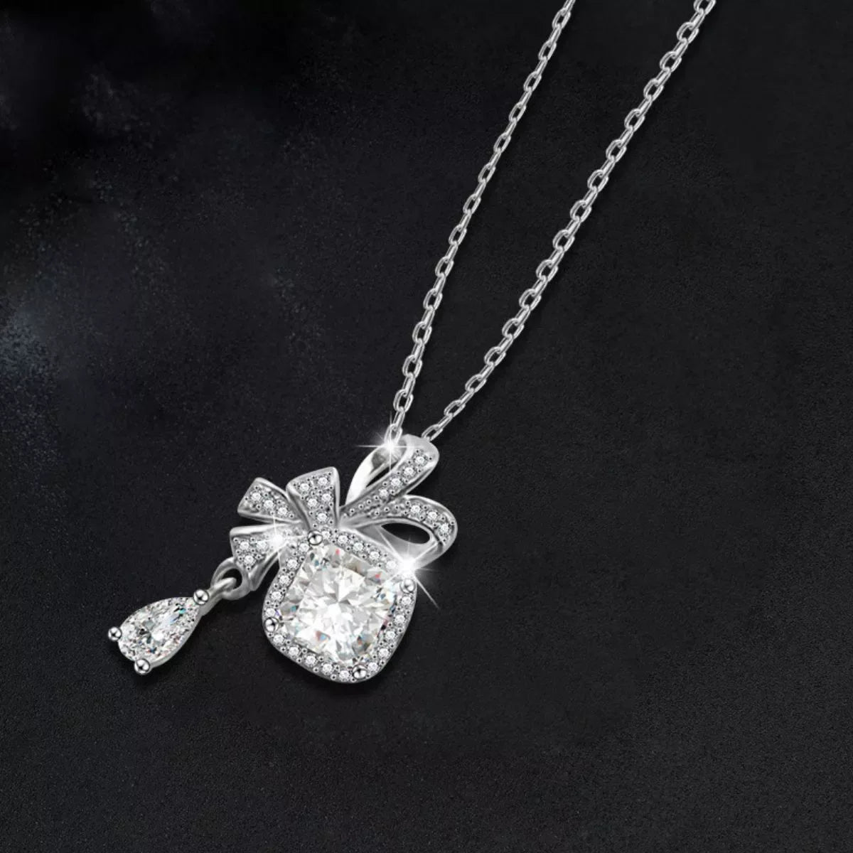 1.5 Carat Moissanite 925 Sterling Silver Bowknot Pendant Necklace - Trendsi - Flyclothing LLC