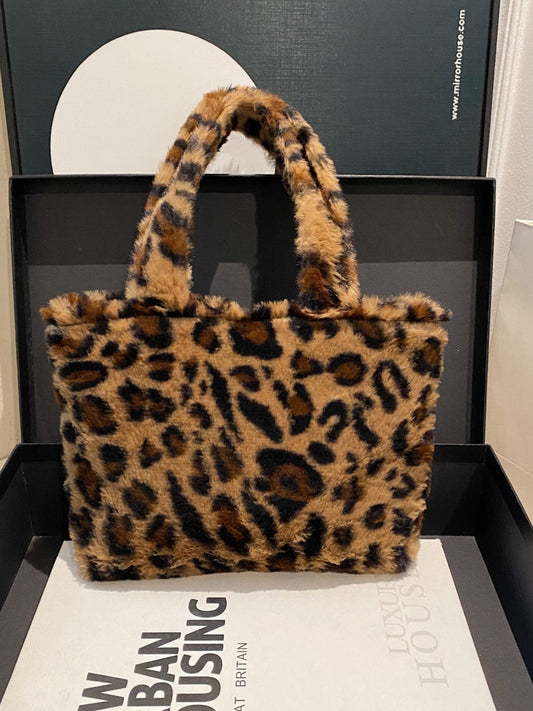 Leopard Fluff Handbag with Zip - Trendsi