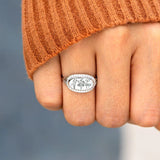 Flower Epoxy Gum Oil Inlaid Zircon Ring - Trendsi