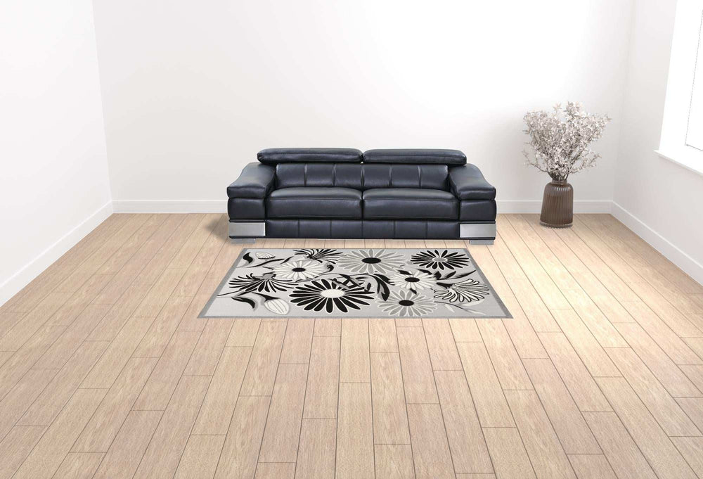 6' X 9' Black And White Floral Stain Resistant Non Skid Area Rug - Homeroots - Flyclothing LLC