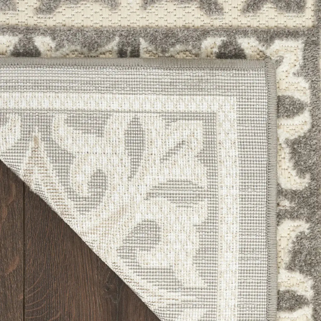 5' X 8' Ivory And Grey Fleur De Lis Stain Resistant Non Skid Area Rug - Homeroots - Flyclothing LLC