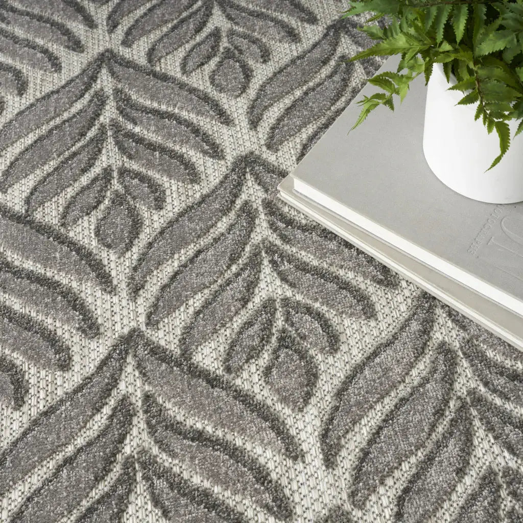 6' X 9' Charcoal Floral Stain Resistant Non Skid Area Rug - Homeroots - Flyclothing LLC