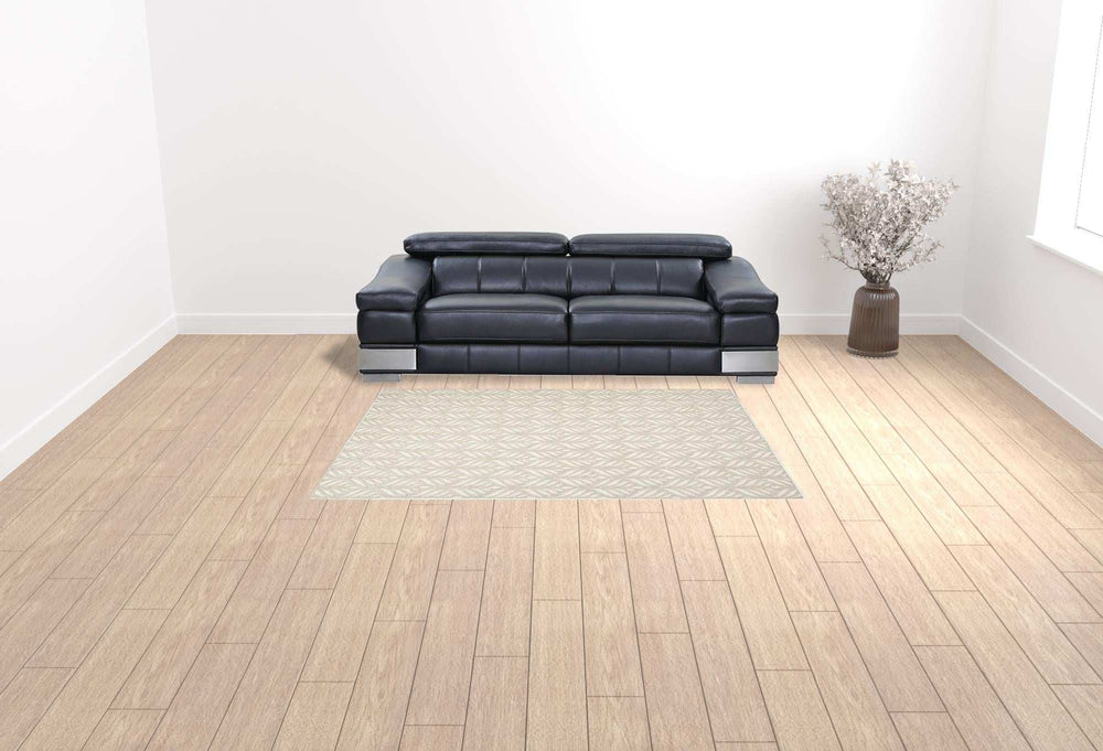 6' X 9' Ivory And Grey Floral Stain Resistant Non Skid Area Rug - Homeroots - Flyclothing LLC