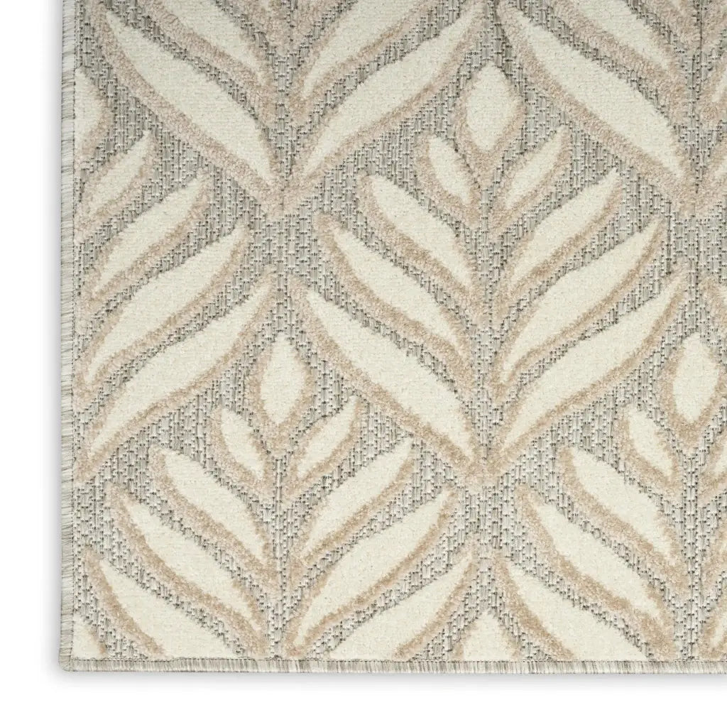 4' X 6' Ivory And Grey Floral Stain Resistant Non Skid Area Rug - Homeroots - Flyclothing LLC