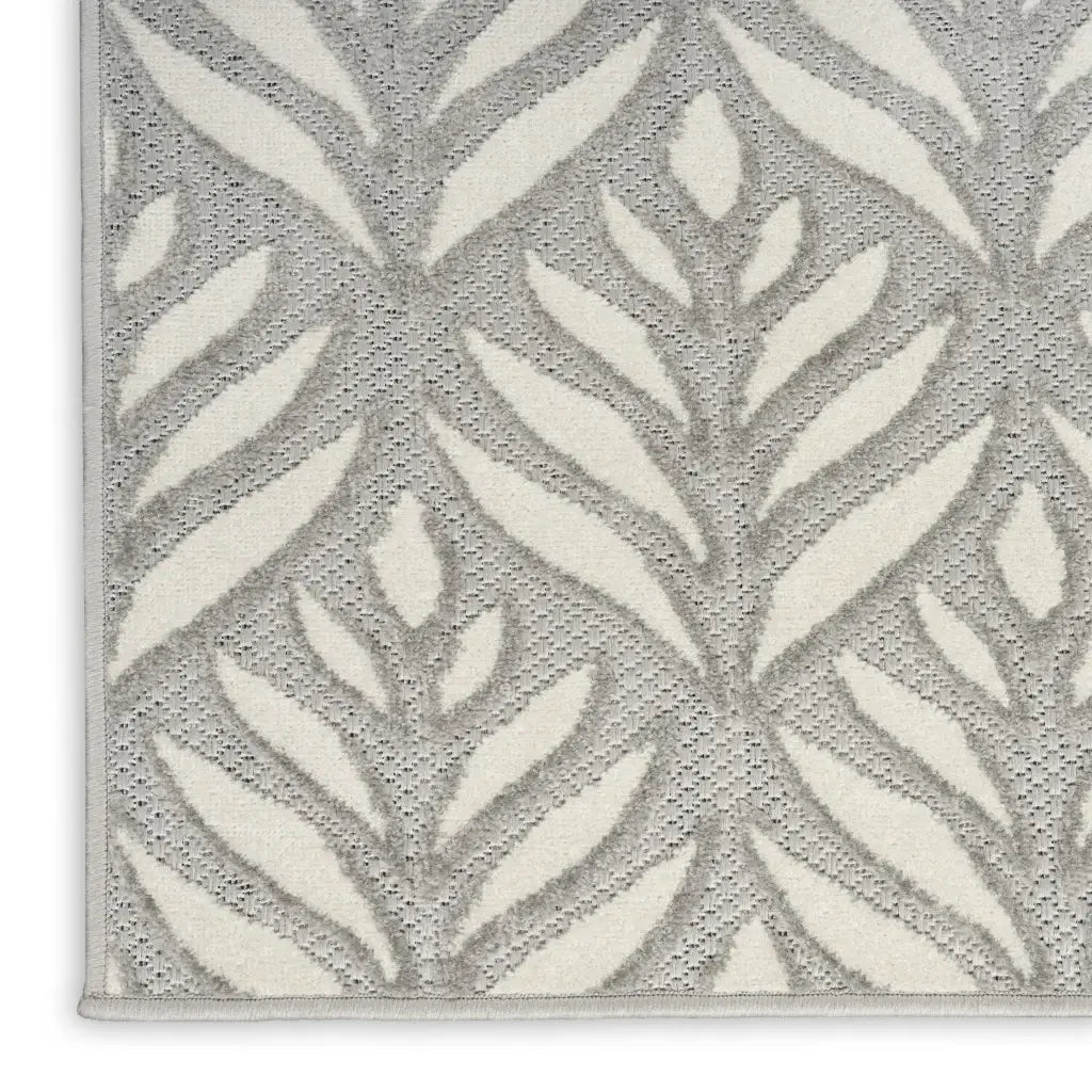 5' X 8' Grey Floral Stain Resistant Non Skid Area Rug - Homeroots - Flyclothing LLC