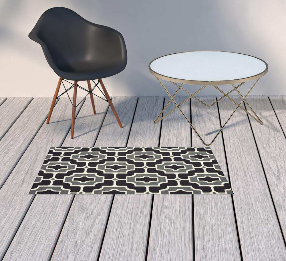 2' X 4' Black and Gray Geometric Stain Resistant Indoor Outdoor Area Rug - Homeroots - Flyclothing LLC